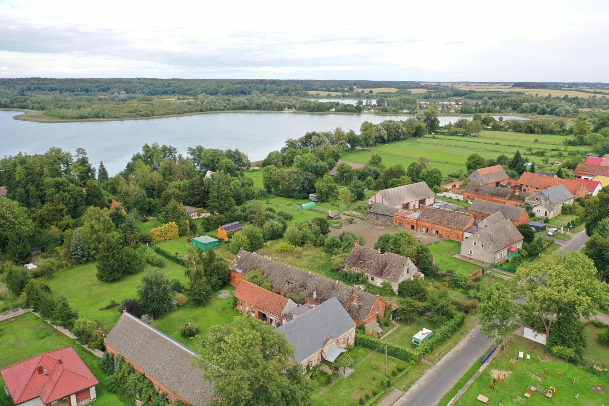 Domek Letniskowy Drewniany Nad Jeziorem Strzeszowskim Nowy Exterior foto